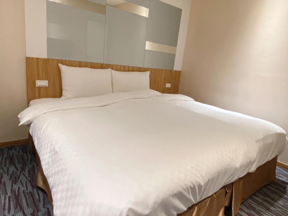 Muzik Hotel - Ximending Xining Branch Taipei Exteriör bild