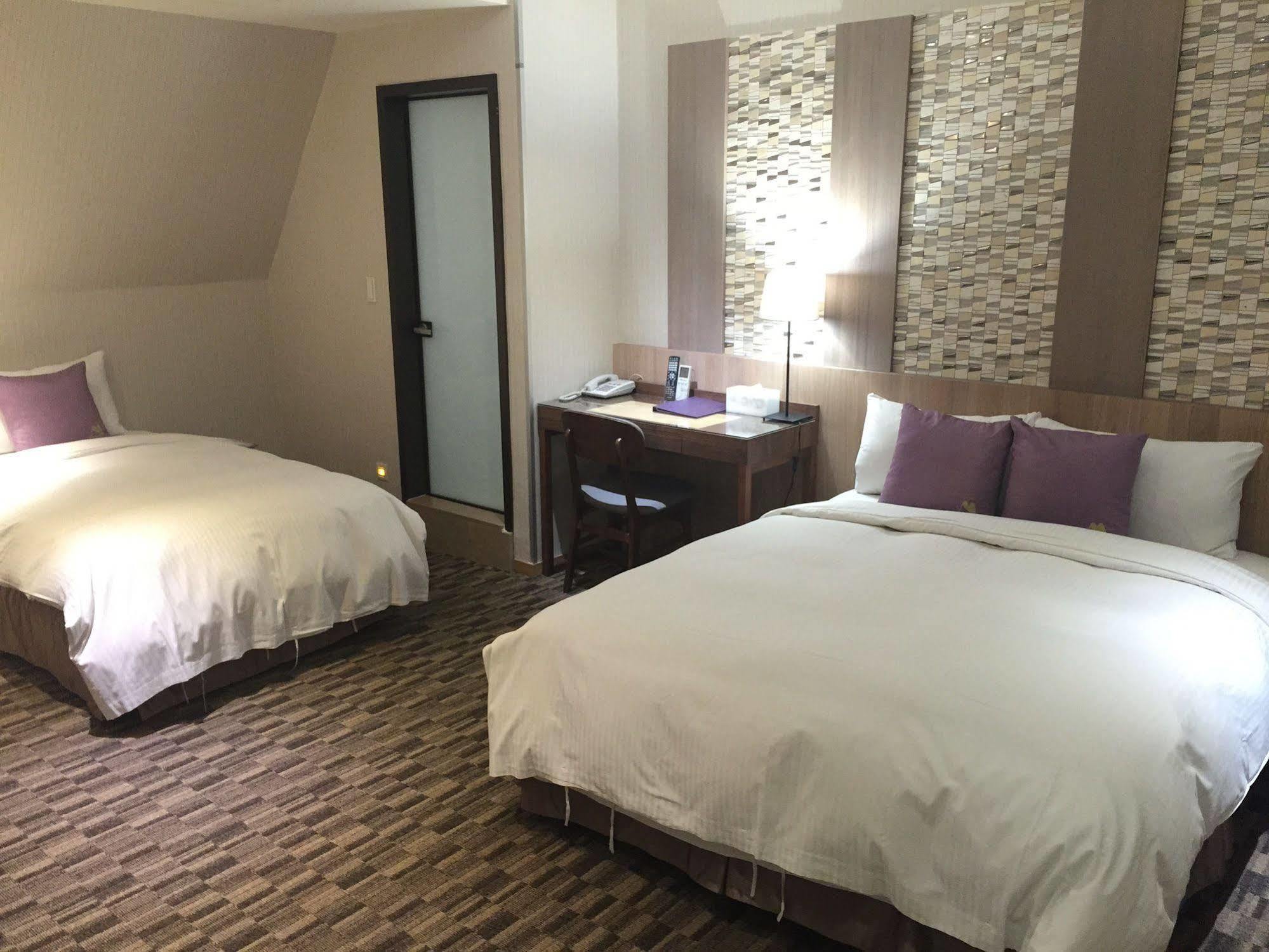 Muzik Hotel - Ximending Xining Branch Taipei Exteriör bild